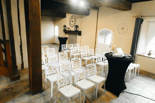 Ultimate guide to building a uk online learning platform for professionals: navigating compliance and certification standards